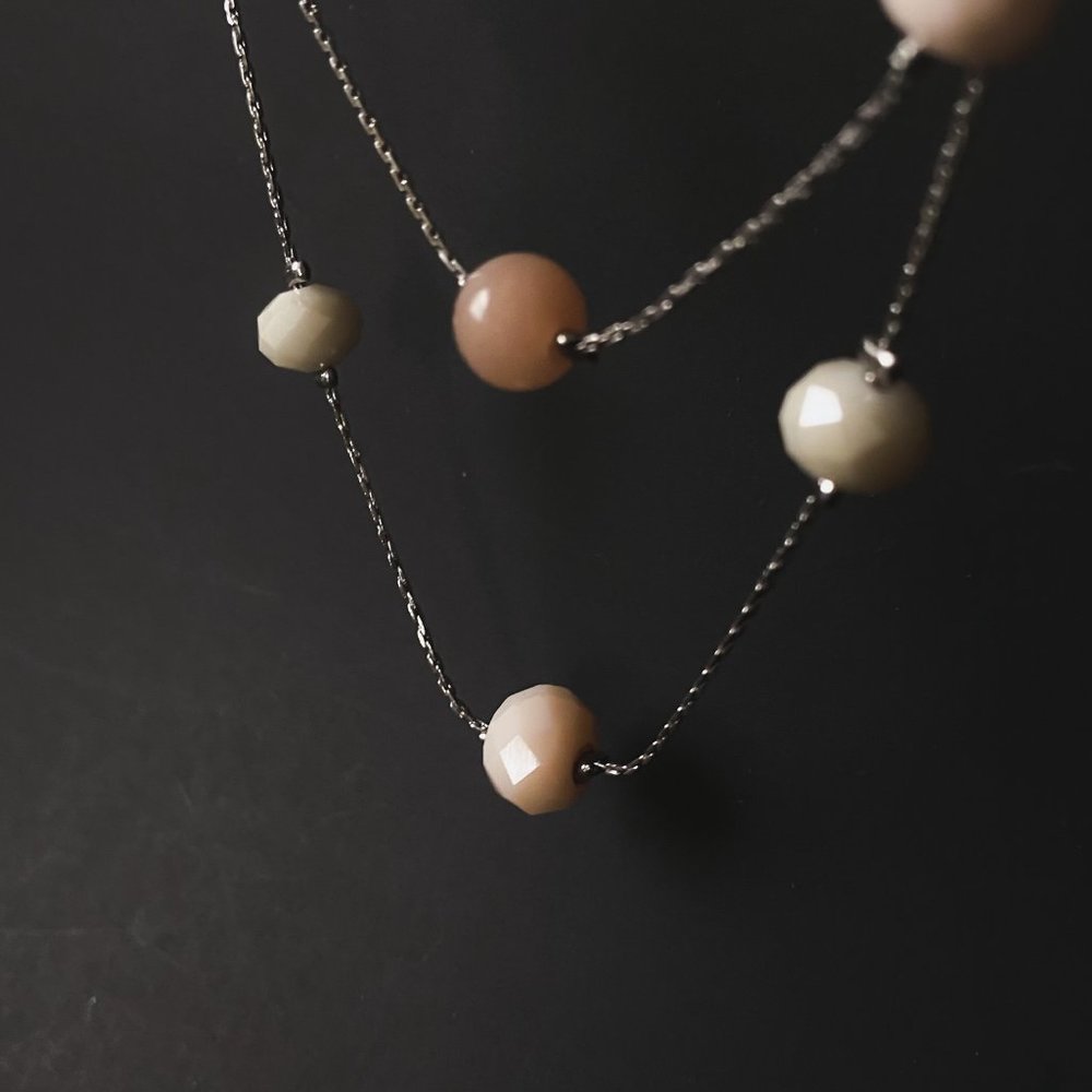 38" LOFT Pastel Pink Champagne Beaded Silver Chain Boho Double Strand Necklace - Picture 8 of 11